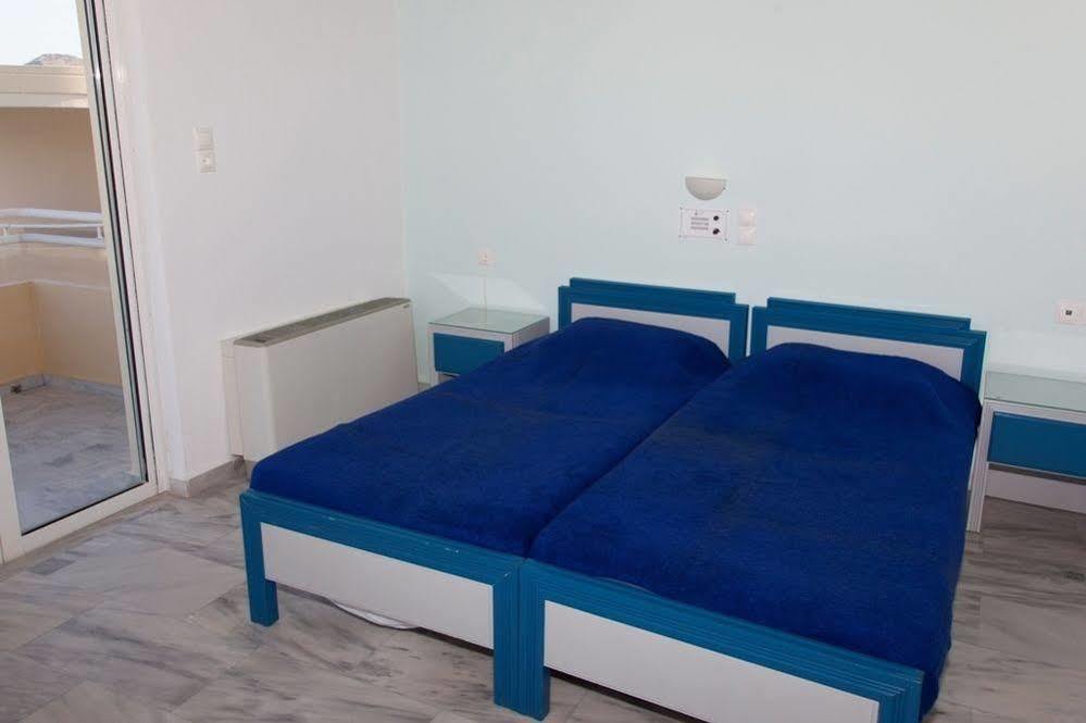 Ferienwohnung Blue Sky Agia Marina Exterior foto